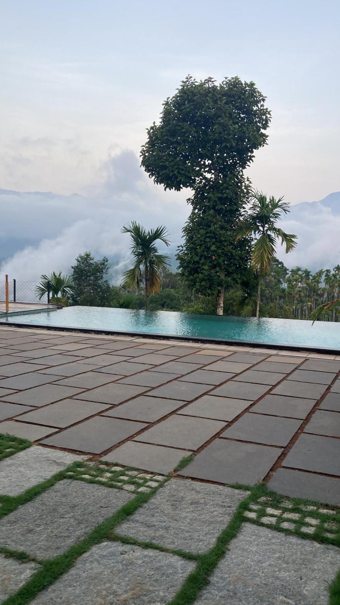 Homestay Namaha Meppadi ภายนอก รูปภาพ